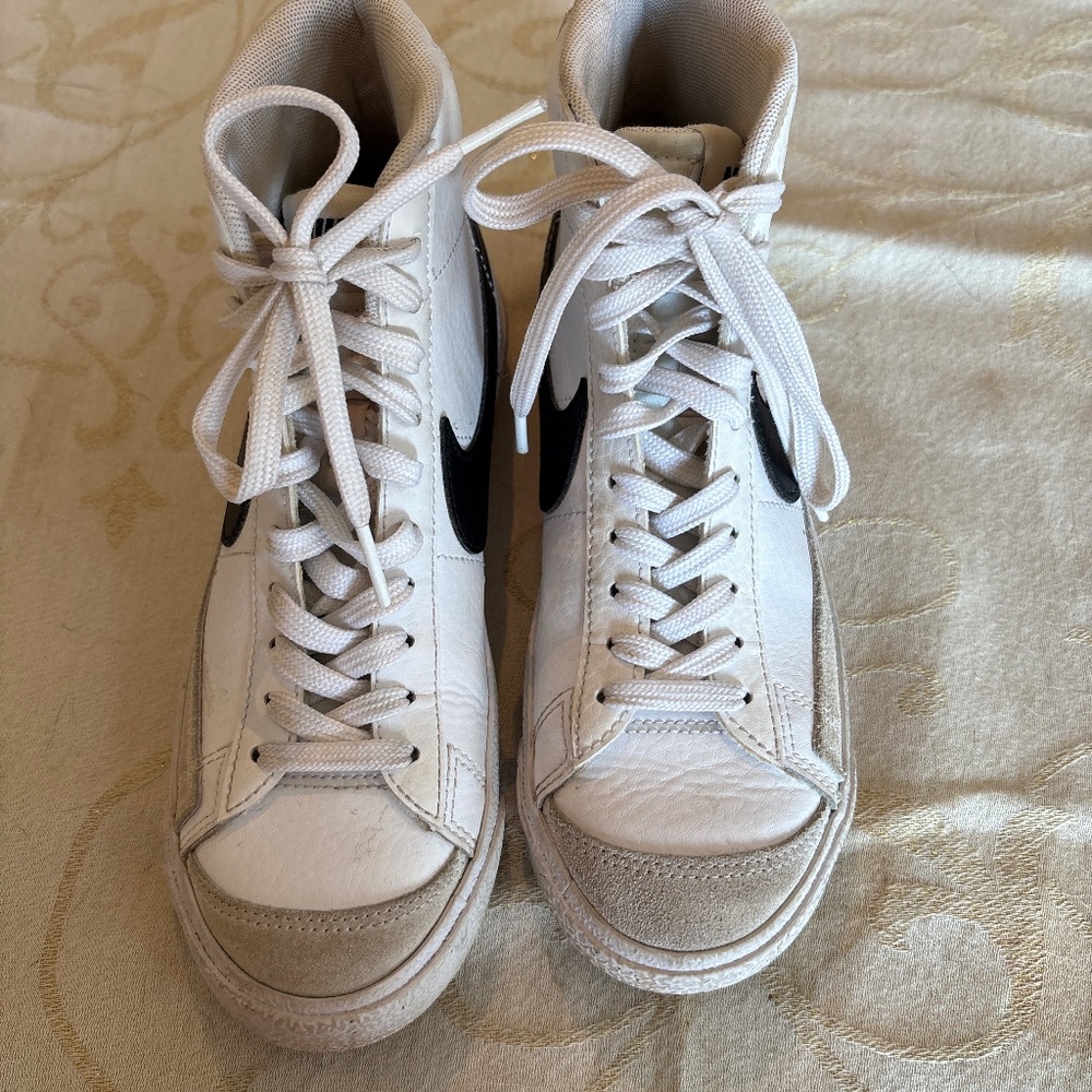 Girls Nike Blazers size 4Y.